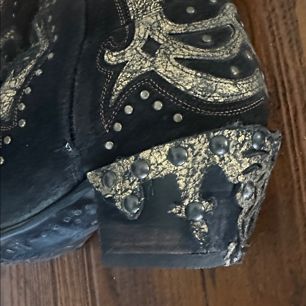 Corral Black and Gold Ankle Boots - Picture 12 of 16